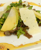 Ensalada de Pera y Pecorino